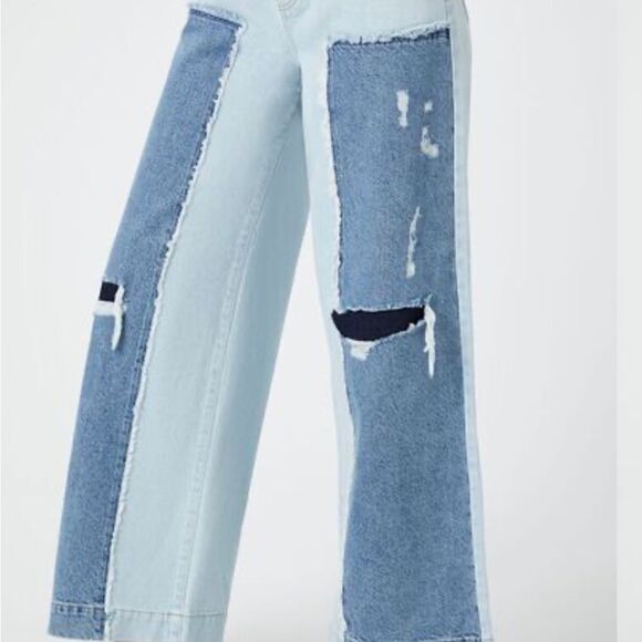 NWT Forever 21 Distressed Reworked Wide-Leg Jeans Sz 26 - Picture 4 of 14